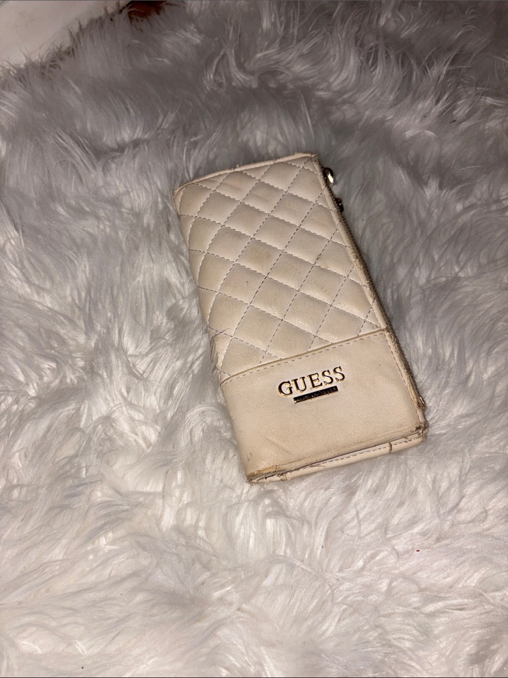 GUESS Cream Quilted Card Holder with Logo Accent